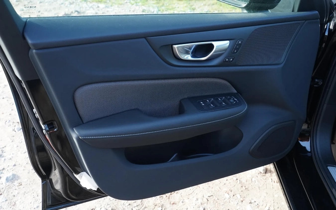 Volvo S60 cena 273209 przebieg: 1, rok produkcji 2023 z Tarnobrzeg małe 154